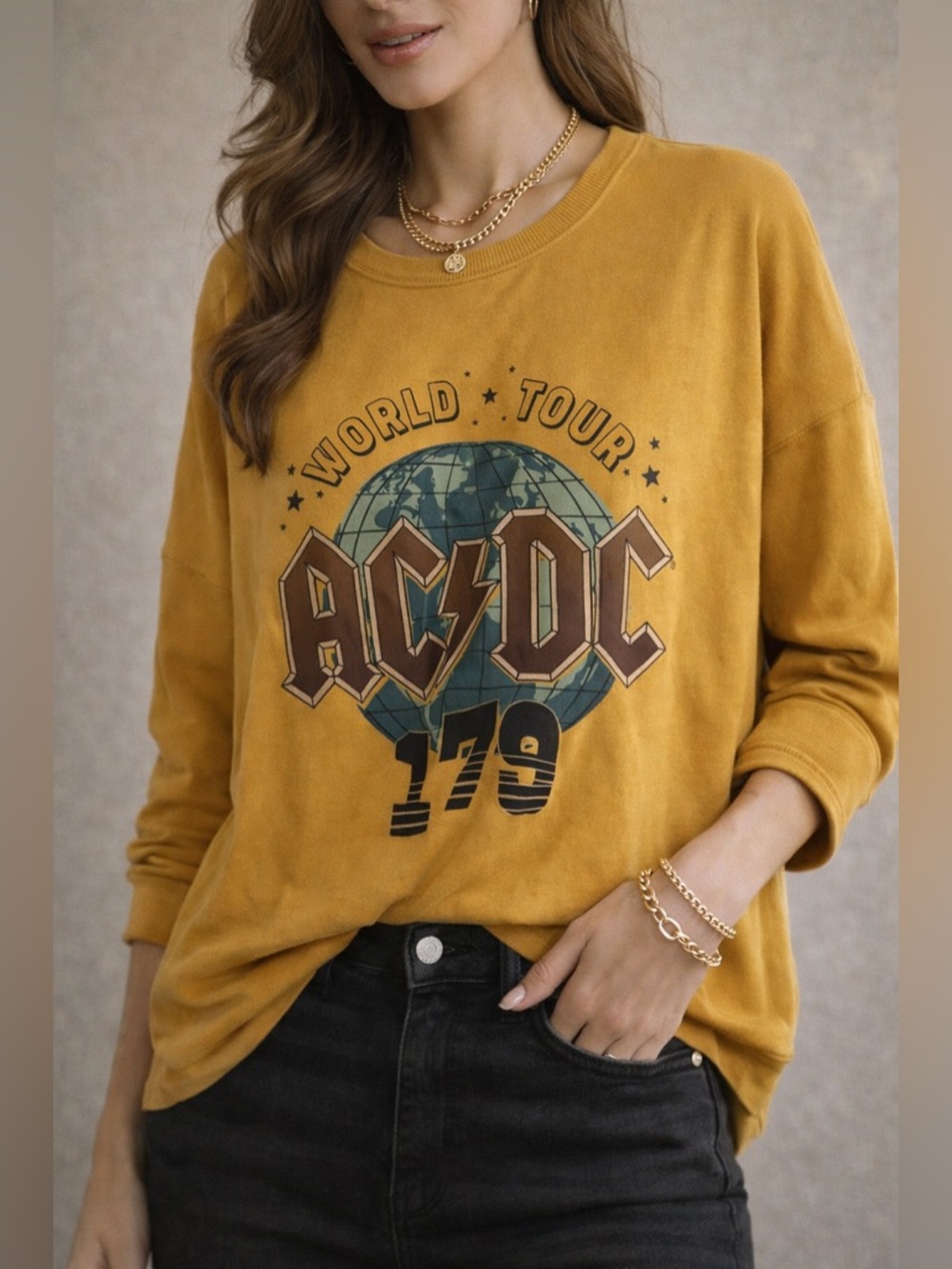 ACDC World Tour 79 Graphic Sweatshirt XL Mustard Yellow Vintage Style Band Tee
